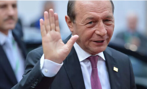 „Ce v-am spus că sunt şi slabi de minte?” Traian Băsescu, despre liderii ...