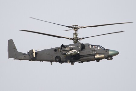 Explozii la un aerodron militar folosit de ruși în Crimeea, unde sunt ...