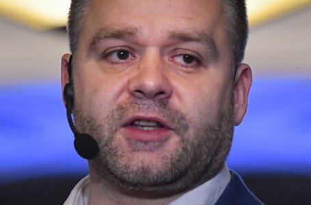 Semnul "divin" pe care Ciprian Ciucu l-a primit când a intrat în secția de ...