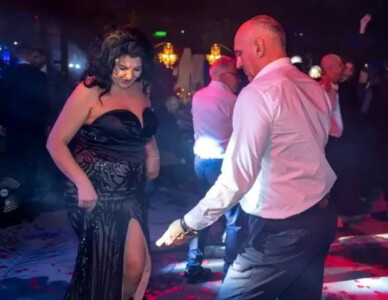 Prins cu iubita pe ringul de dans, deși el are încă nevastă! Mulți români ...