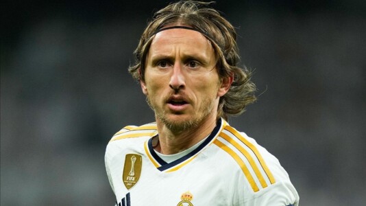 BREAKING | Modric, OUT! Transfer-bombă: Real Madrid i-a găsit înlocuitor de ...