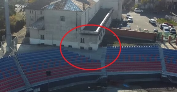 Stadion nou din România, construit cu o clădire ”înfiptă” în tribuna 1. ...