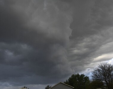 Tornadele care au lovit România. Primele consemnări despre aceste fenomene ...