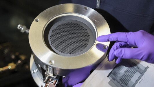 Germania dezvoltă un motor care folosește aerul din atmosferă drept ...