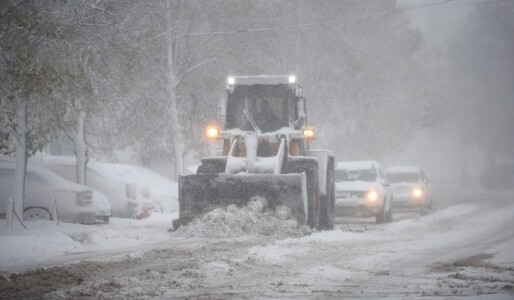Avertizare ANM de fenomene meteo extreme în 30 de județe. Strat de zăpadă ...