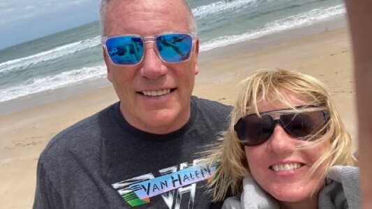 O văduvă a primit șosete cu bucăți din picioarele soțului ei decedat, ...