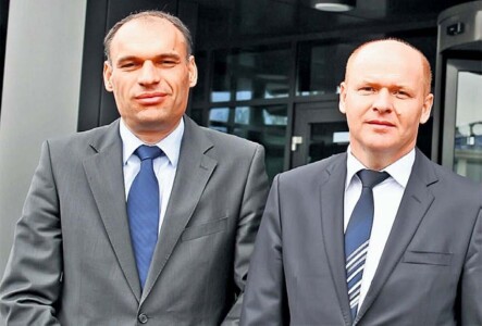 Românii cu o avere de 2,5 miliarde de dolari care vor să cumpere magazinele ...