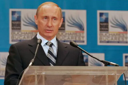 În 2008, invitat la București, Putin a amenințat în termeni categorici NATO ...