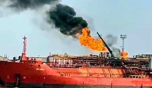 Nava plină cu GPL, lovită de dronă, chiar după ce Volodimir Zelenski a ...