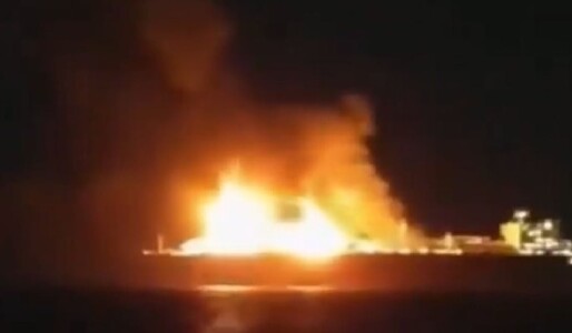 VIDEO Un petrolier rusesc arde în Marea Mediterană, lovit de drone, iar ...