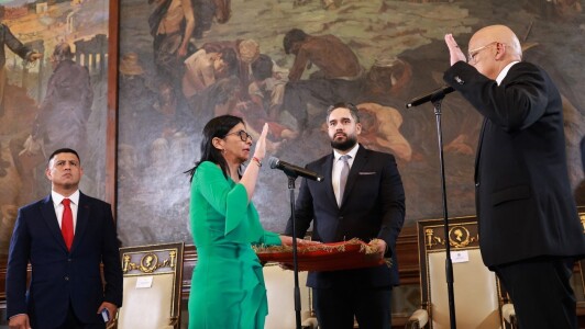 „Țara este pe mâini bune, tată”. Fiul lui Nicolas Maduro a transmis un ...