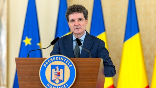 Nicușor Dan l-a desemnat pe Luca Niculescu premier. Este a patra încercare ...