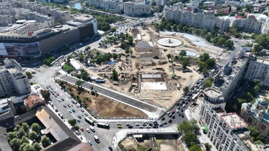 Lucrările la Planșeul Unirii, aproape finalizate. Restricțiile de ...