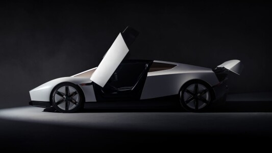 Tesla Roadster 2026. Mașina care poate "zbura" este dotată cu propulsoare ...