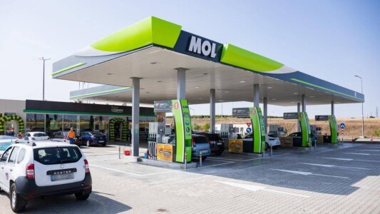 Primele două benzinării de pe Autostrada A7 vor fi construite de MOL: Până ...