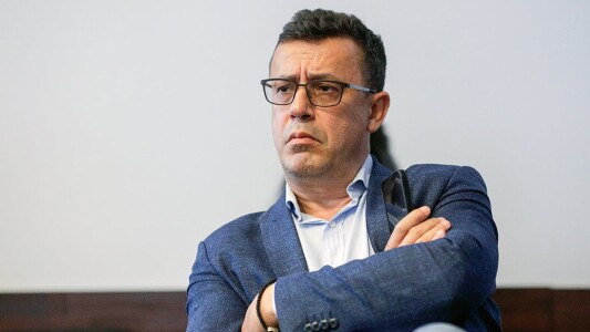 Victor Ciutacu și alți trei lucrători la RTV, condamnați la daune-record ...