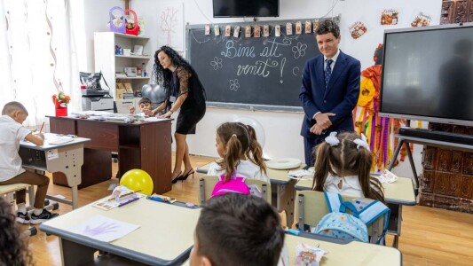 Reacția lui Nicușor Dan când a aflat că testele PISA arată că peste 50% ...