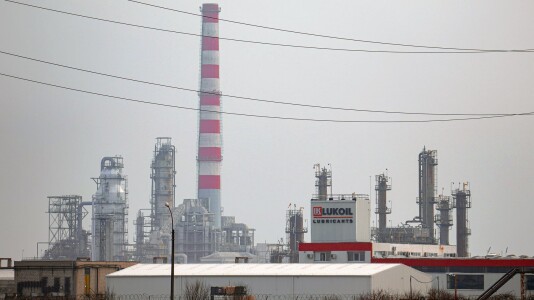 De la privatizarea din ’98 la insolvența din 2026: Petrotel Lukoil solicită ...
