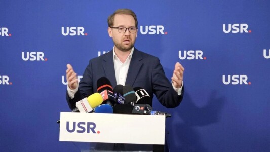Dominic Fritz anunță o ruptură de PNL în privința Guvernului lui Luca ...
