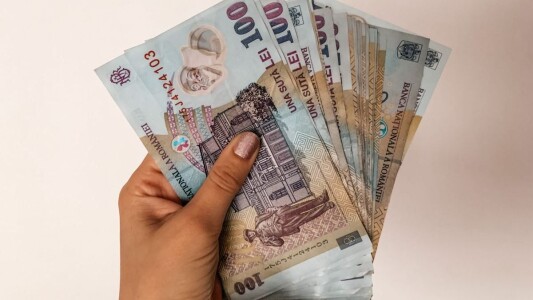 Câți bani a strâns un român cu venit mediu la Pilonul 2 de pensii, după 18 ...