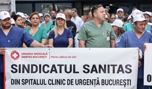 „Mi-am lăsat copiii bolnavi acasă!” Grevă în sănătate: Poveștile ...