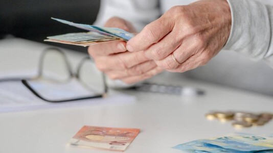Pensionarii români vor beneficia de noi perioade adăugate la vechime, ...