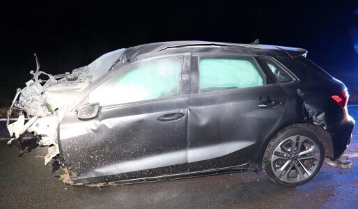 Șofer aruncat cu tot cu centura de siguranță 40 de metri din mașină, găsit ...