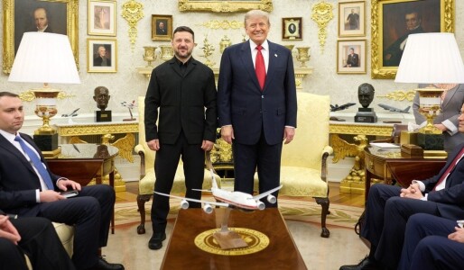 Volodimir Zelenski și Donald Trump au vorbit despre producția de rachete ...