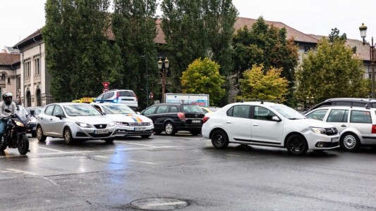 Taxele pentru permisul de conducere și talonul auto se scumpesc din 15 ...