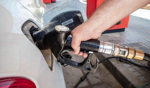 Toyota și BMW testează un carburant 100% regenerabil cu care vor să salveze ...