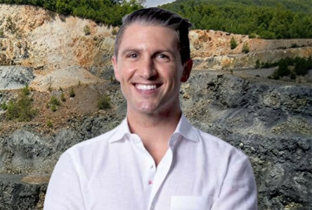 Proiect aurifer estimat la un miliard de dolari. Război pentru aurul de la ...