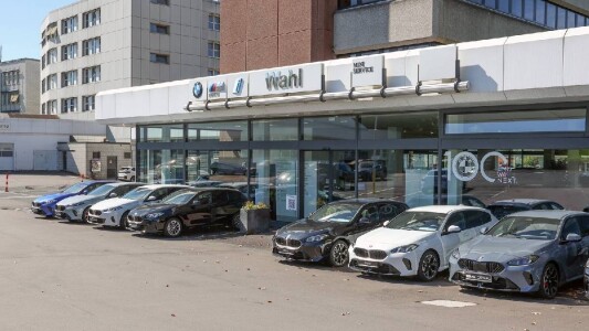 Cel mai vechi dealer BMW din lume a falimentat și 1.000 de oameni riscă să ...