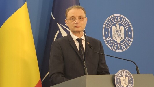 Luca Niculescu a susținut prima conferință de presă în calitate de premier ...
