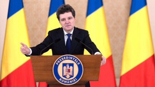 Nicușor Dan a spus după 4 luni de ce nu s-a dus la funeraliile lui Ion ...