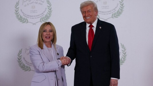 Donald Trump, către Giorgia Meloni: „Nu te deranjează dacă-ți spun că ești ...