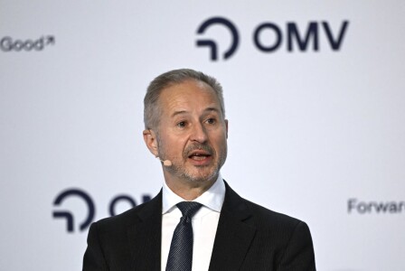 „Conduceți mai puțin și mai încet”. Șeful OMV avertizează că „am putea ...