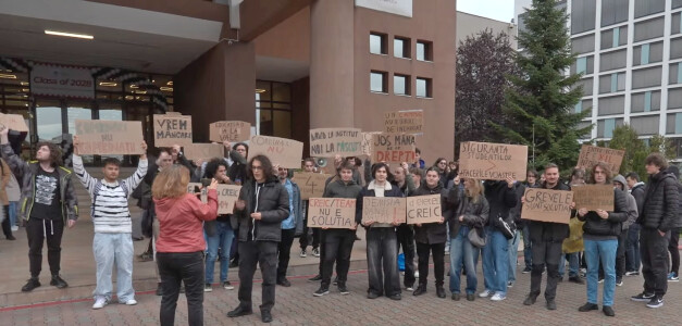 Studenții de la Mate-Info din UBB Cluj boicotează cursurile. Profesorilor ...