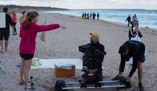 Anatomia prăbușirii unei familii de corporatiști în filmul „Un loc sigur” ...