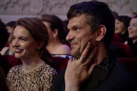 Tudor Chirilă și iubita lui, tandri și eleganți, în public! Iulia Mîzgan “a ...