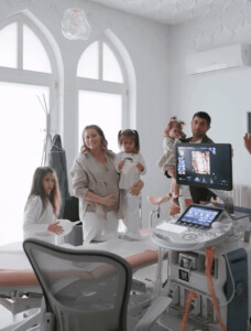 Wow! Cel mai important ANUNȚ-FULGER de ultimă oră de la mama-eroină Laura ...
