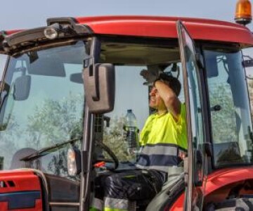 Se caută români care știu meserie. Salarii de până la 6.100 de euro