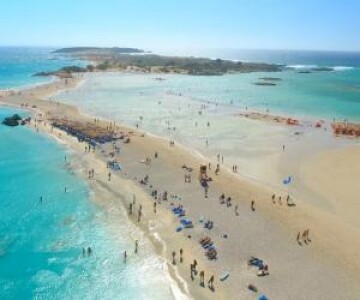 O destinaţie preferată de români, în topul celor mai frumoase insule din ...