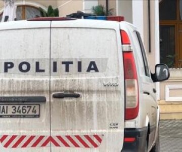 Moarte misterioasă într-un complex din Botoșani. Un bărbat de 51 de ani, ...