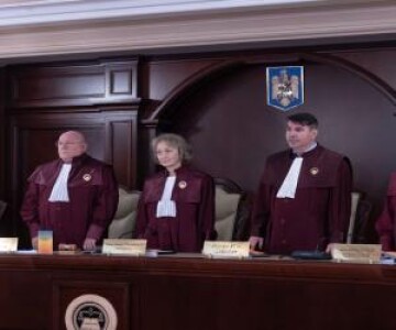Judecătorii CCR au amânat pentru luni decizia în privinţa pensiilor speciale