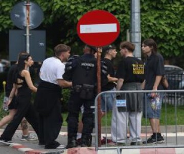 Măsuri draconice de securitate în Bucureşti. Fanii lui Max Korzh se bucură: ...