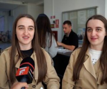 Cât plătesc pe lună două gemene din Maramureş, la cel mai căutat cămin din ...