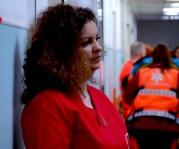 Un medic mărturiseşte că a încălcat protocolul pentru a-şi salva pacienţii. ...