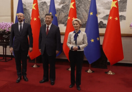 Ce va alege UE între zâmbetul mieros al chinezilor și ostilitatea lui ...