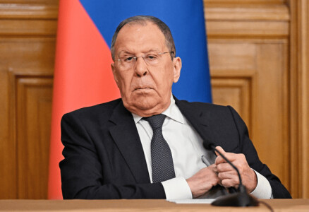 Lavrov amenință Occidentul: „Vom distruge tot ceea ce alimentează mașina de ...