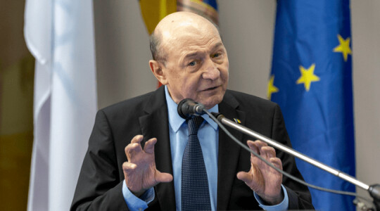 Băsescu apără decizia lui Nicușor Dan de a-l desemna pe Veștea premier, dar ...